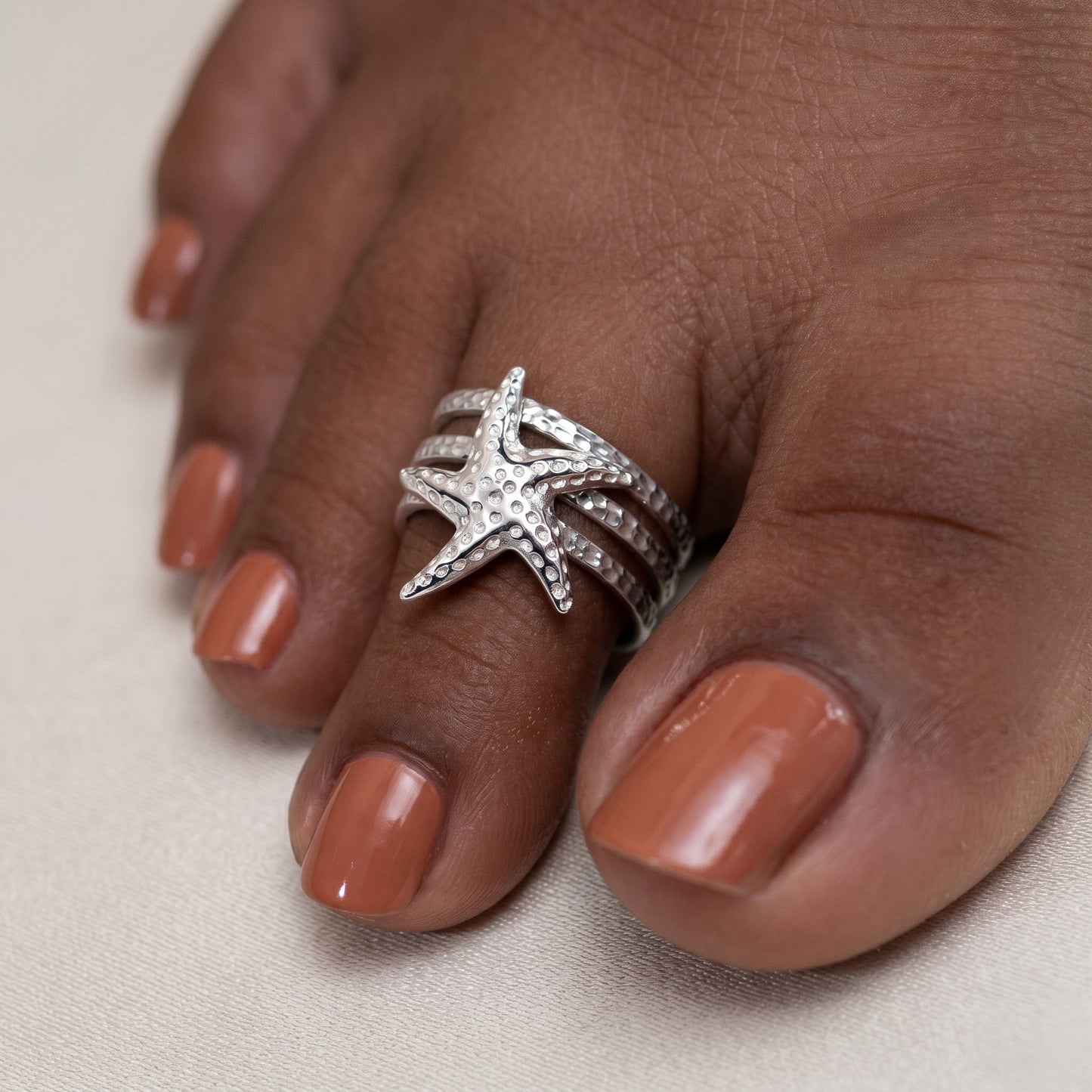 Silver Starfish Hammered Toe Ring