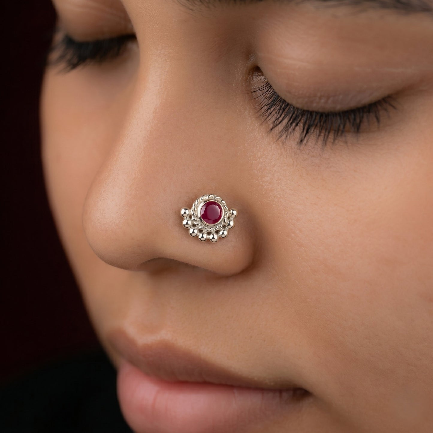 Silver Beaded Moon Nosepin