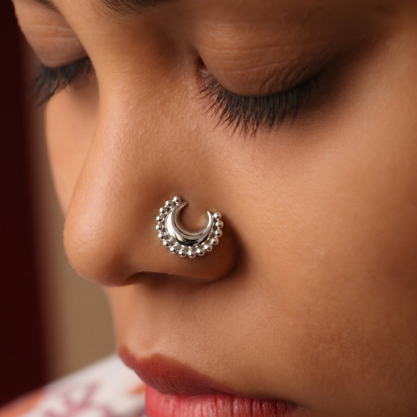 Silver Beaded Crescent Moon Nosepin
