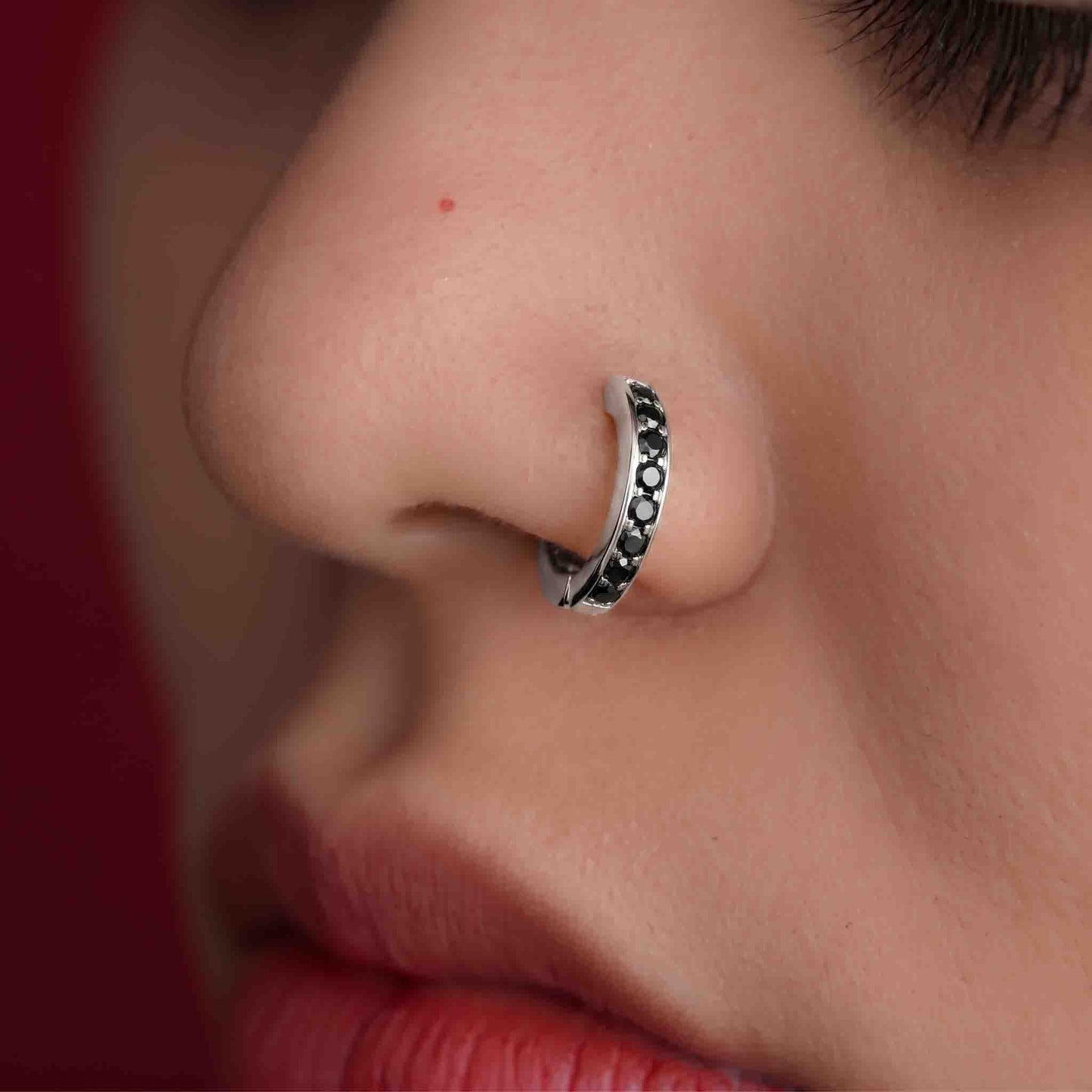 Silver Single Line Stone Set Nosering
