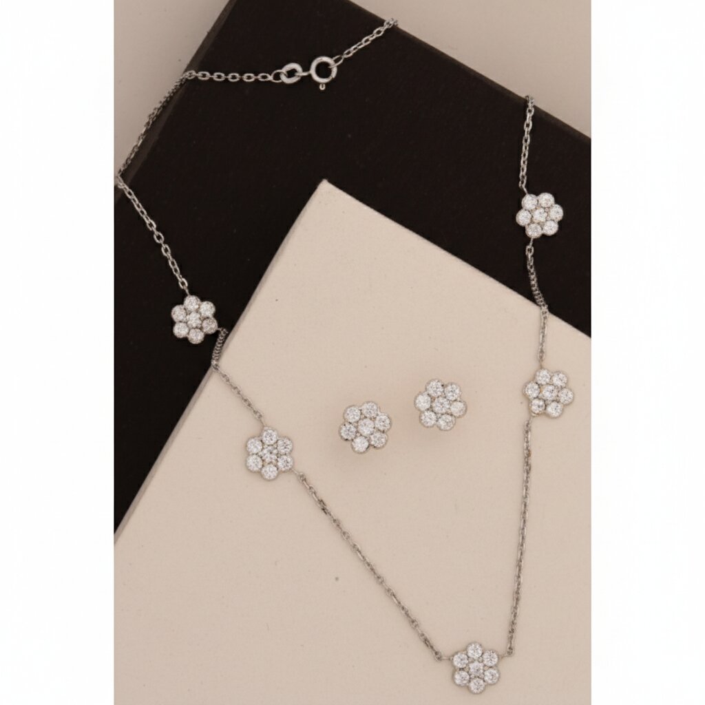 Silver Chain Blossom Diamond Design