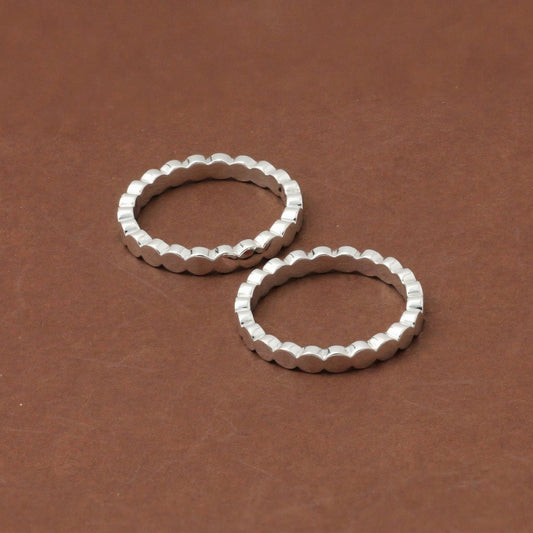 Silver Toe Ring Dot Stack Design