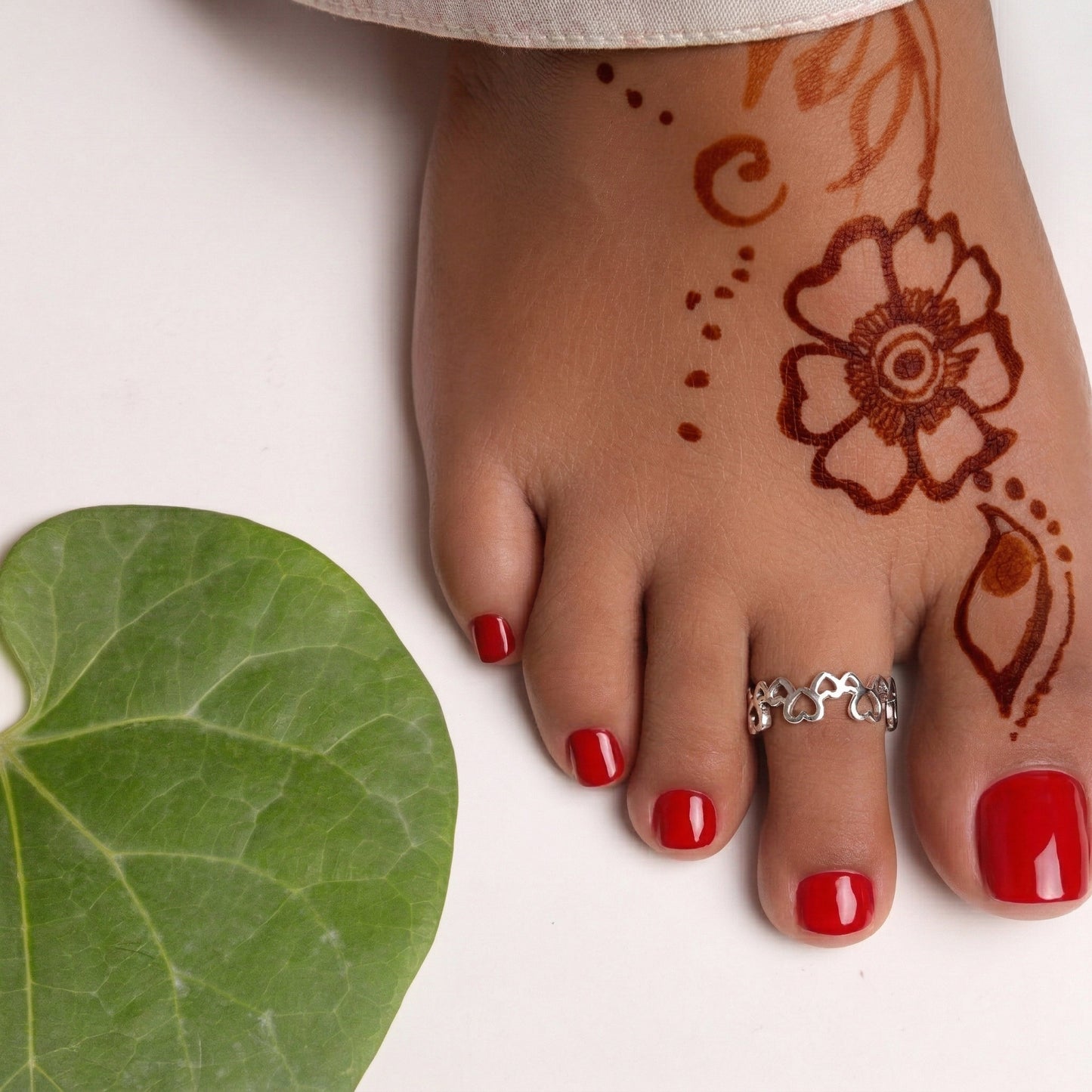 Silver Toe Ring Lots Of Love Design