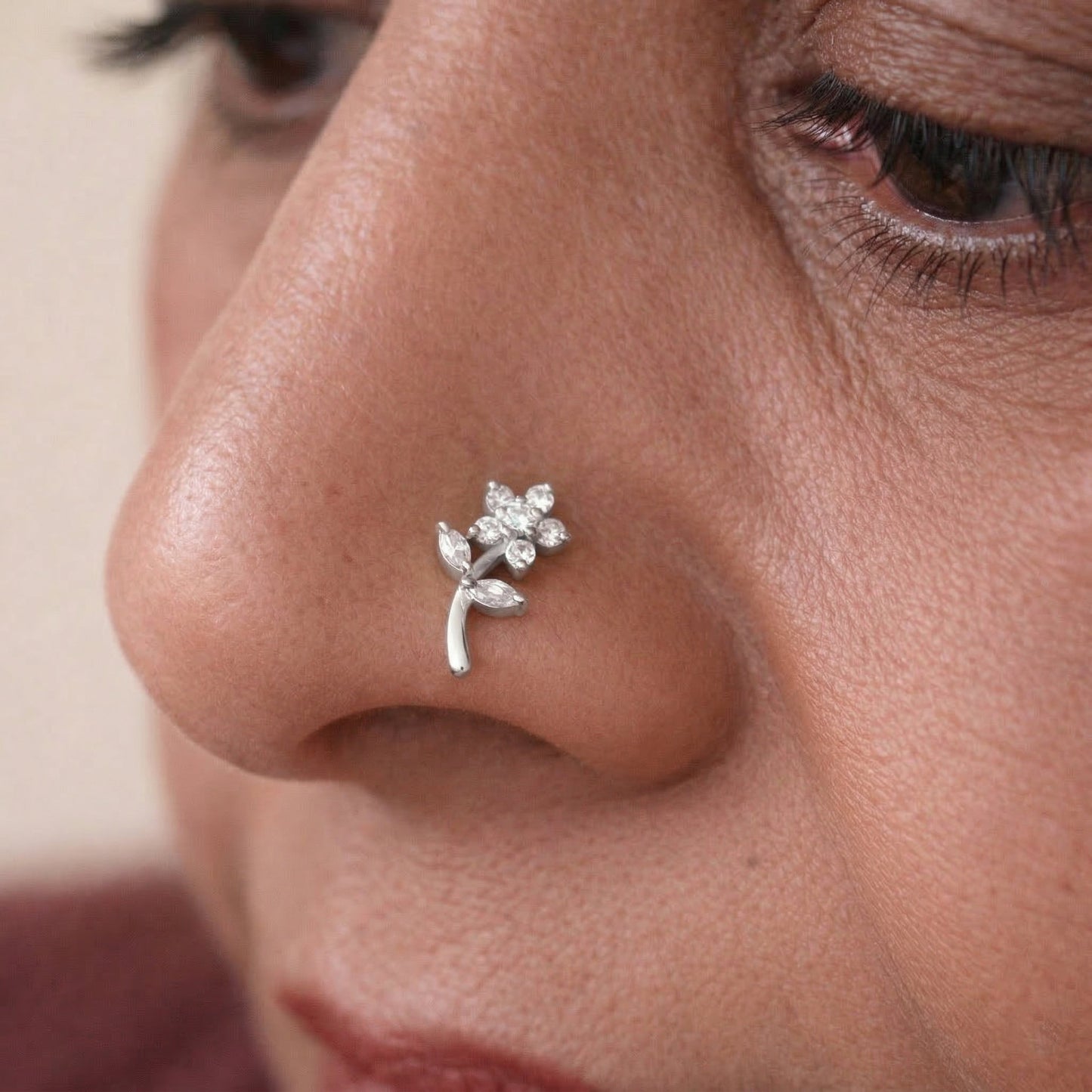 Silver Crystal Floral Stem Nosepin