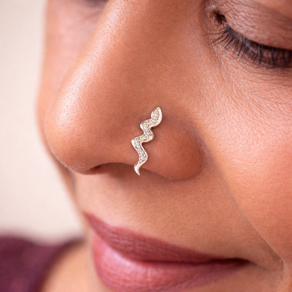 Silver Crystal Snake Nosepin