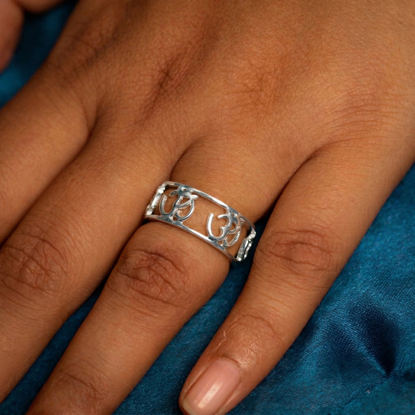 Silver Divine Om Ring