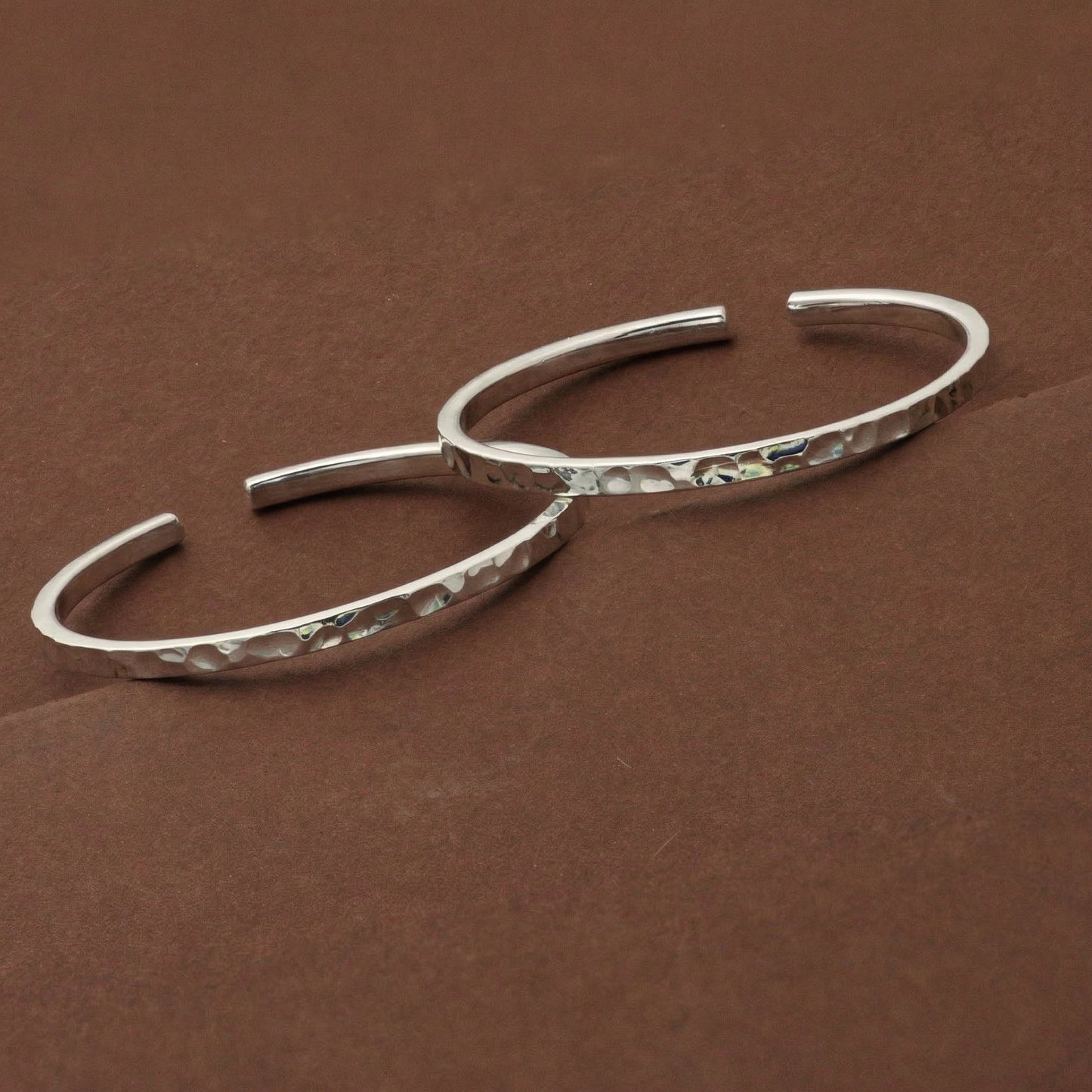 Silver Toe Ring Hammered Design