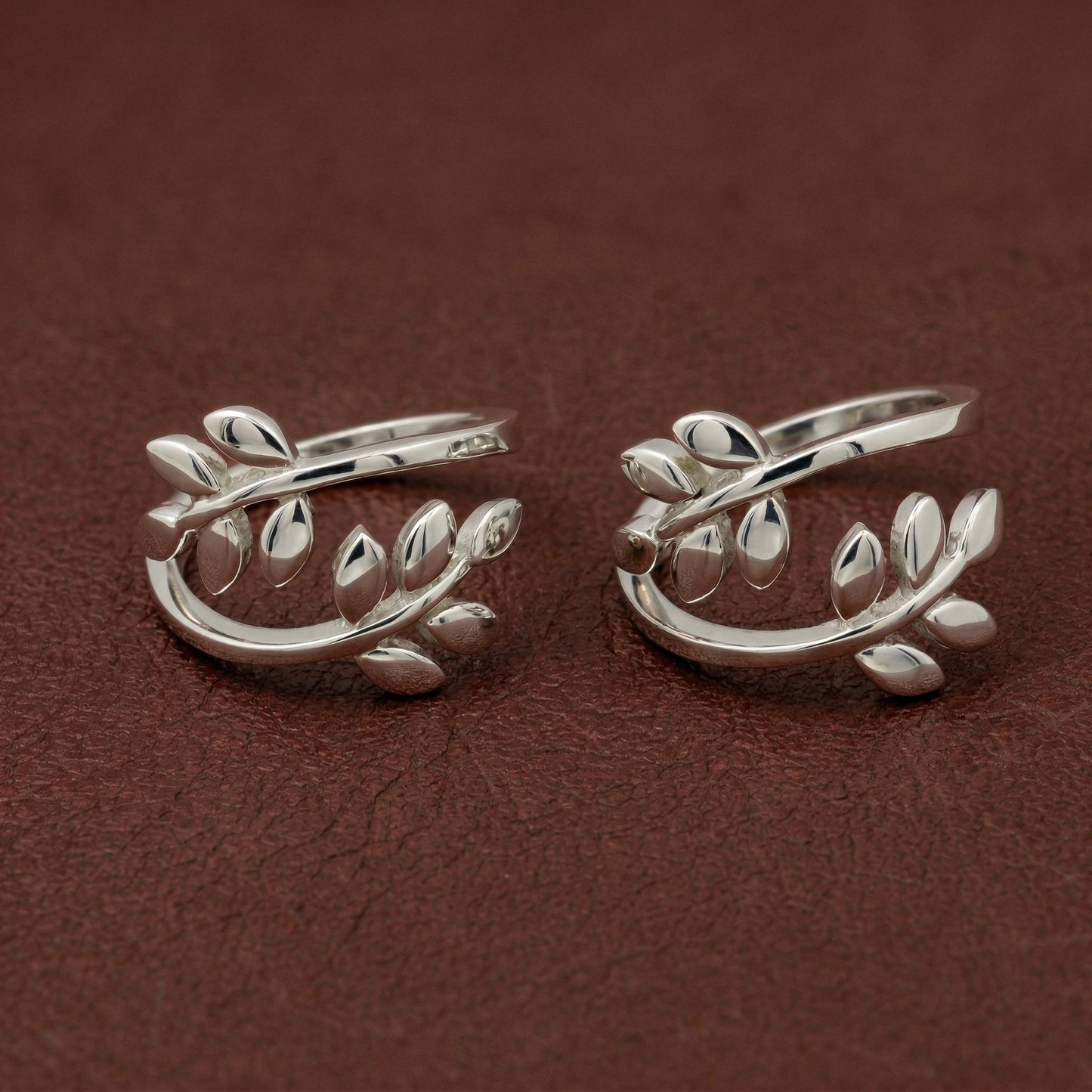 Silver Toe Ring Leaf Design