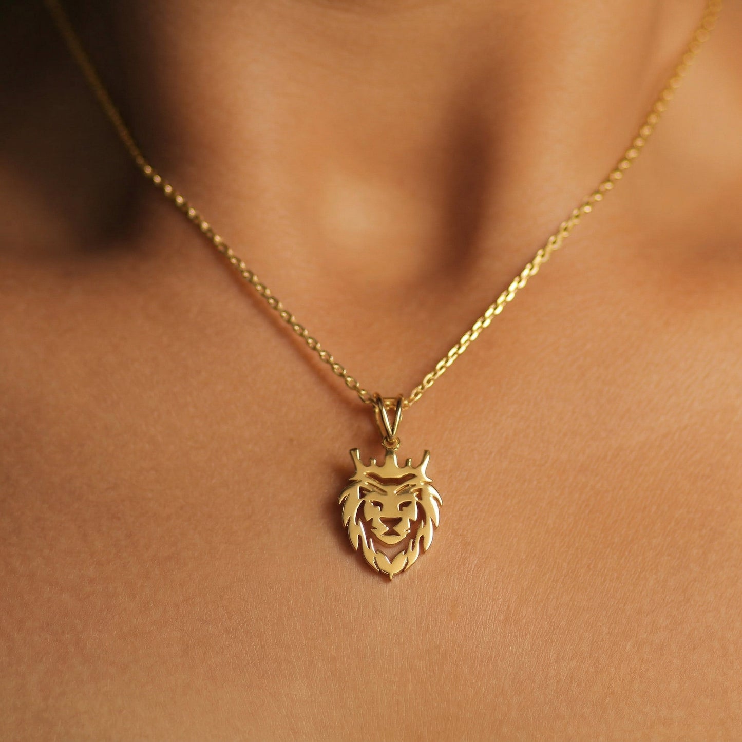 Silver Pendant Simba Design