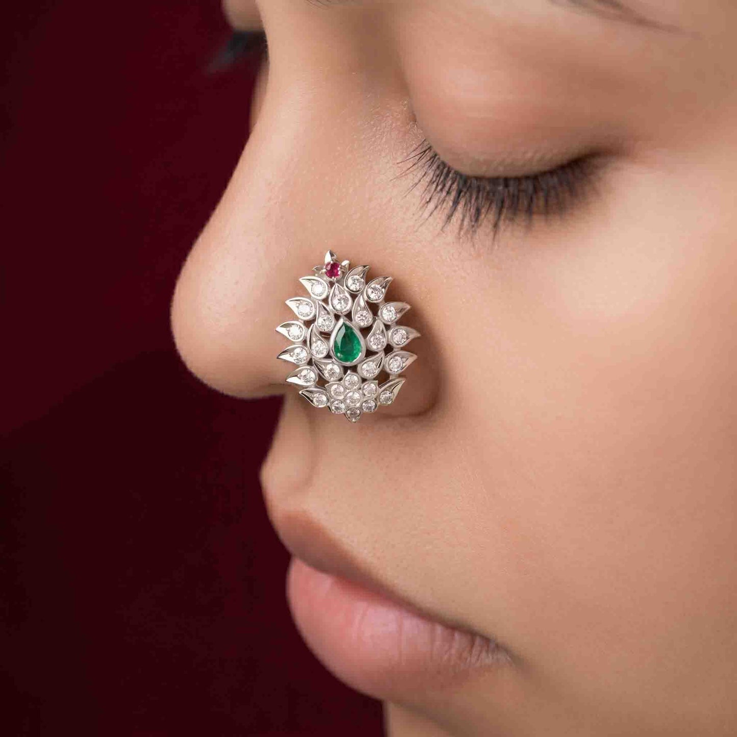 Mukut Emerded Nosepin Green 925 Silver