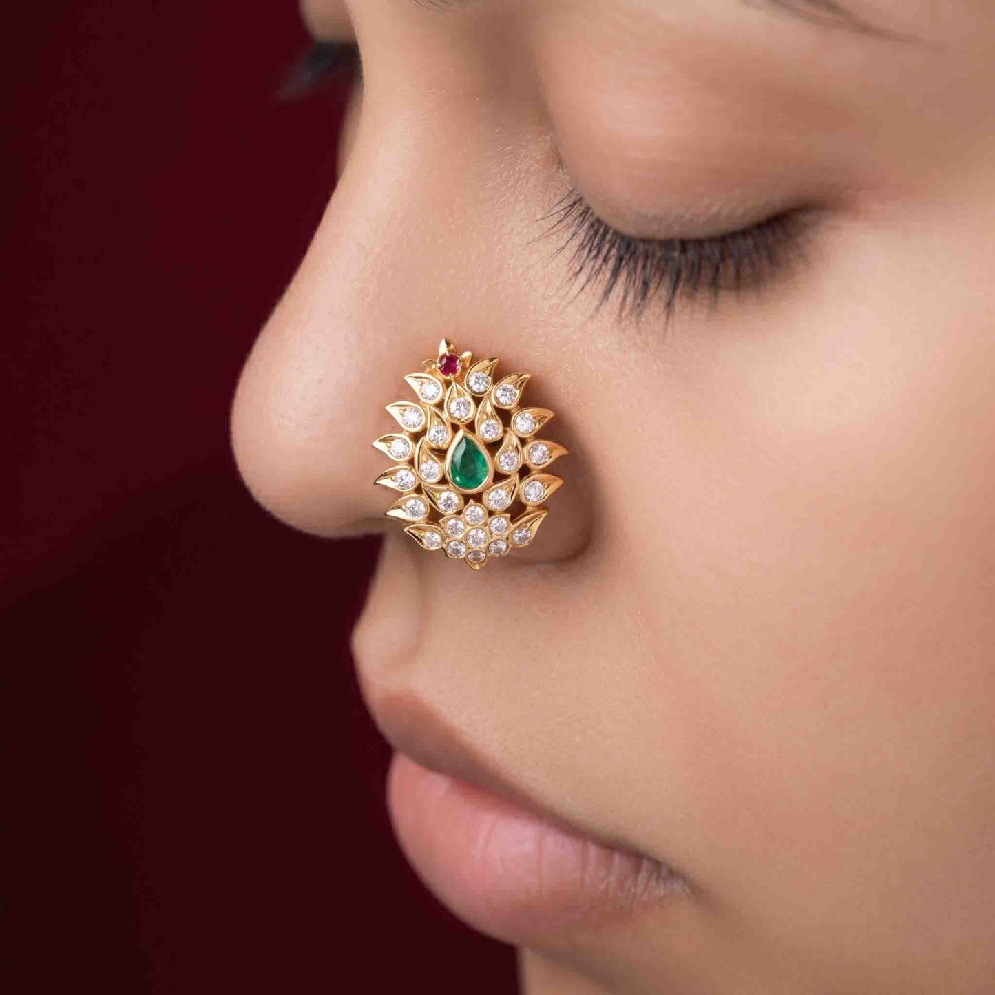 Mukut Emerded Nosepin Green 925 Silver