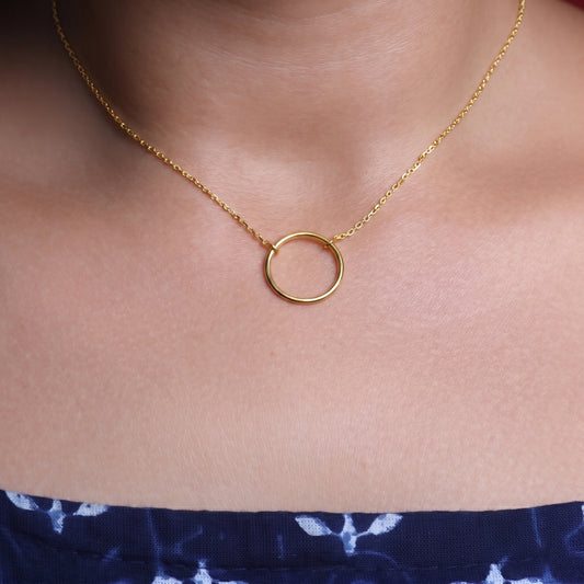 Silver Necklace Chain Circle Design