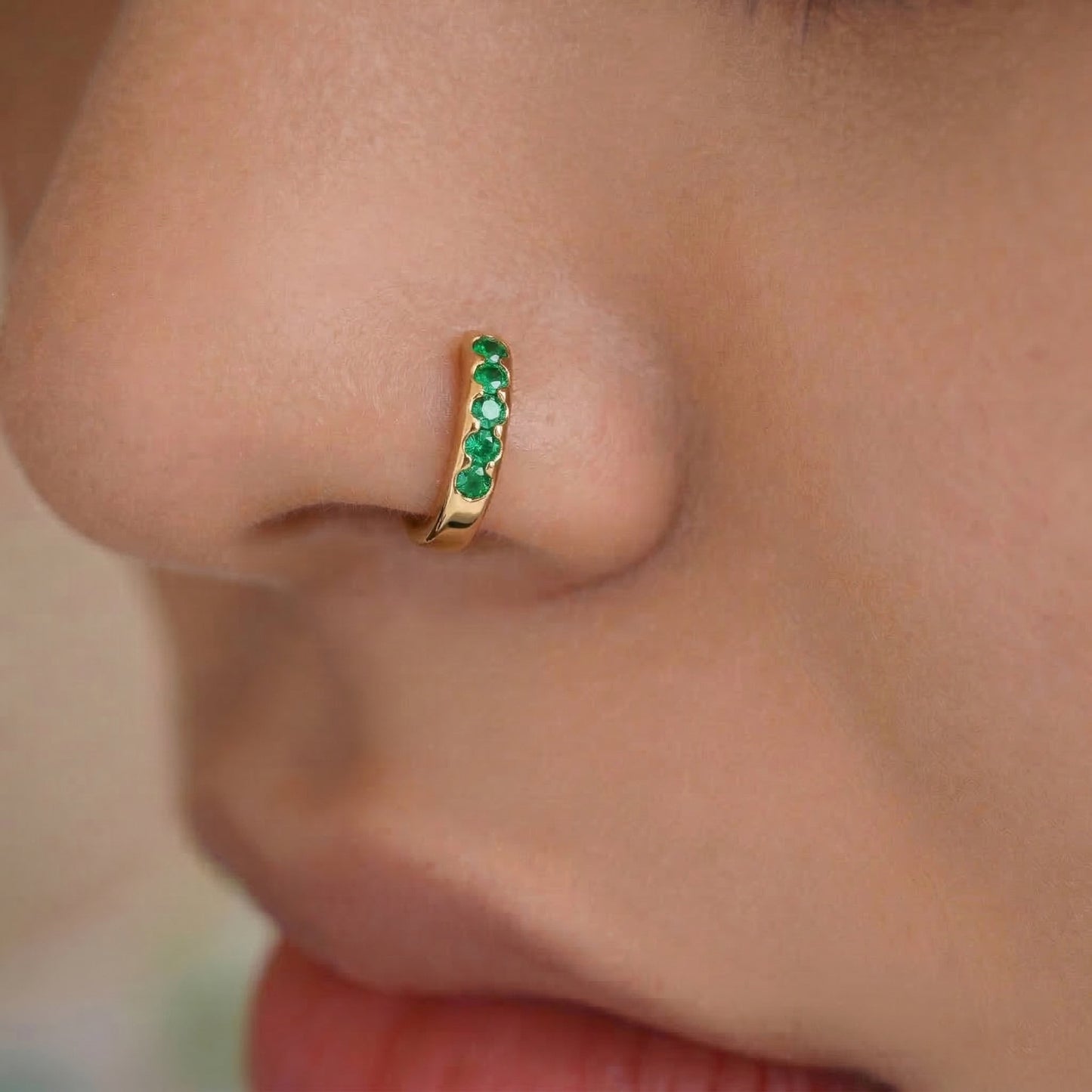Silver Stone Single Line Nosering
