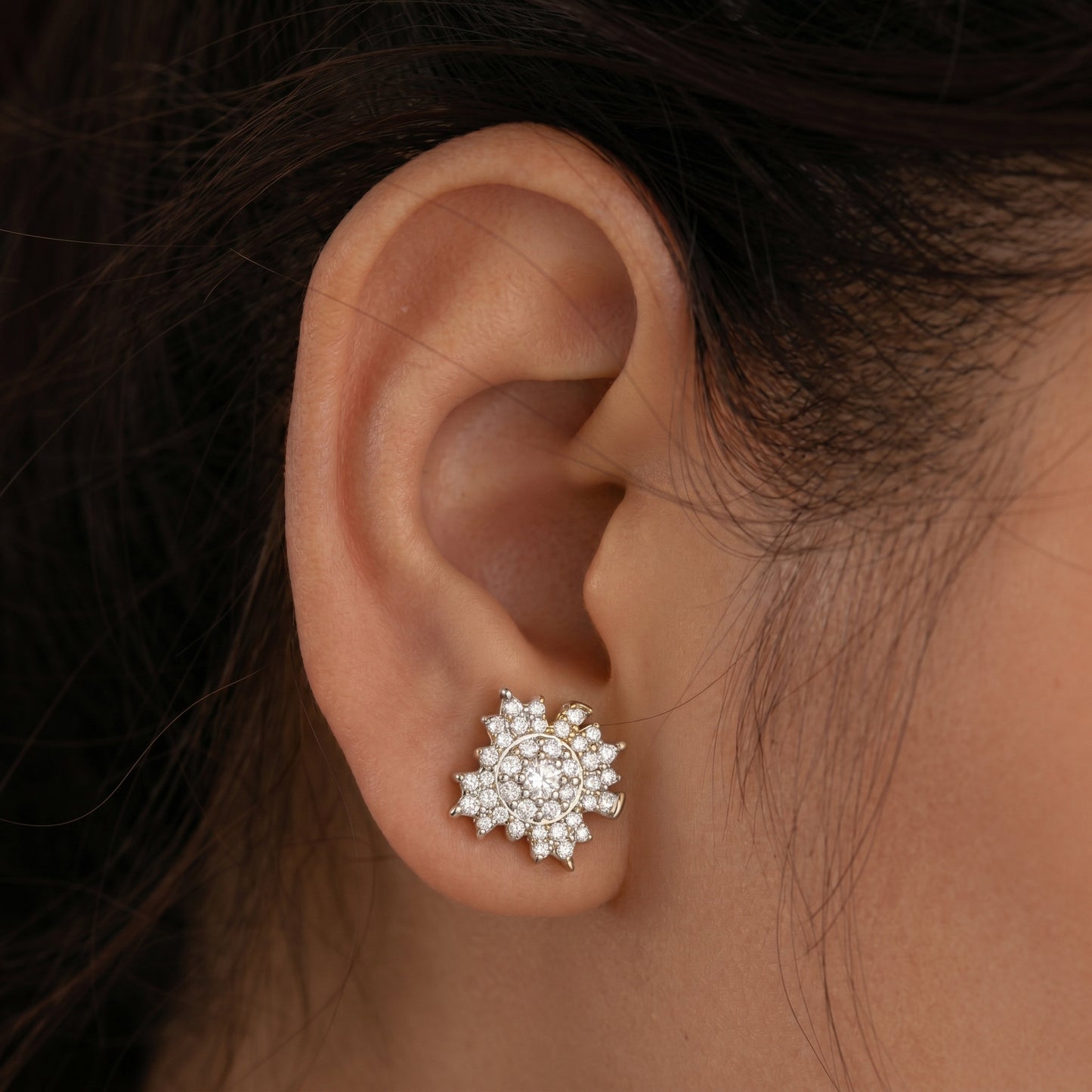 Silver Earring Betel Stud Diamond Design