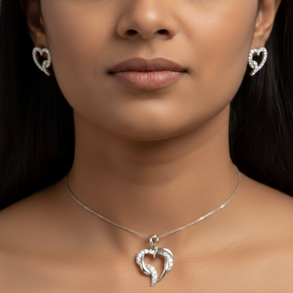 Silver Pendant Heart Stone Diamond Design