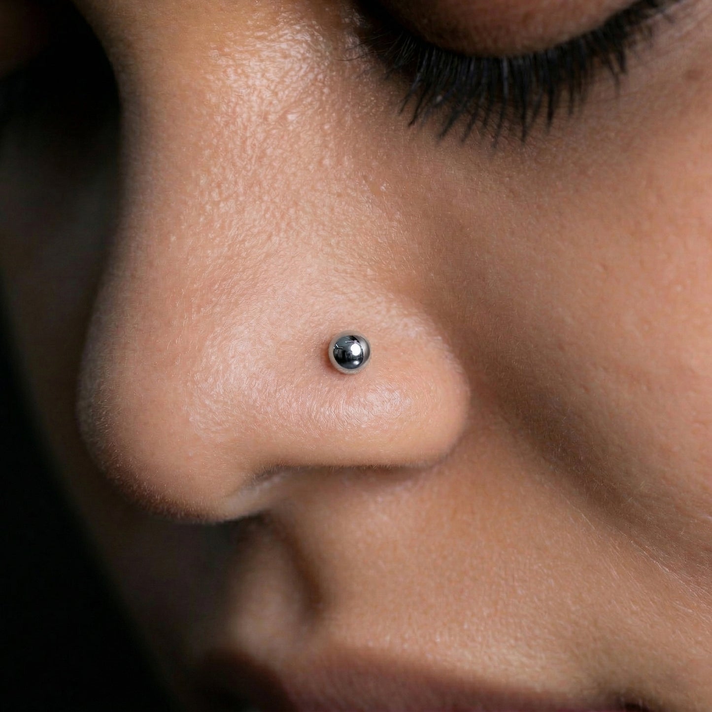 Silver Tiny Dot Nosepin