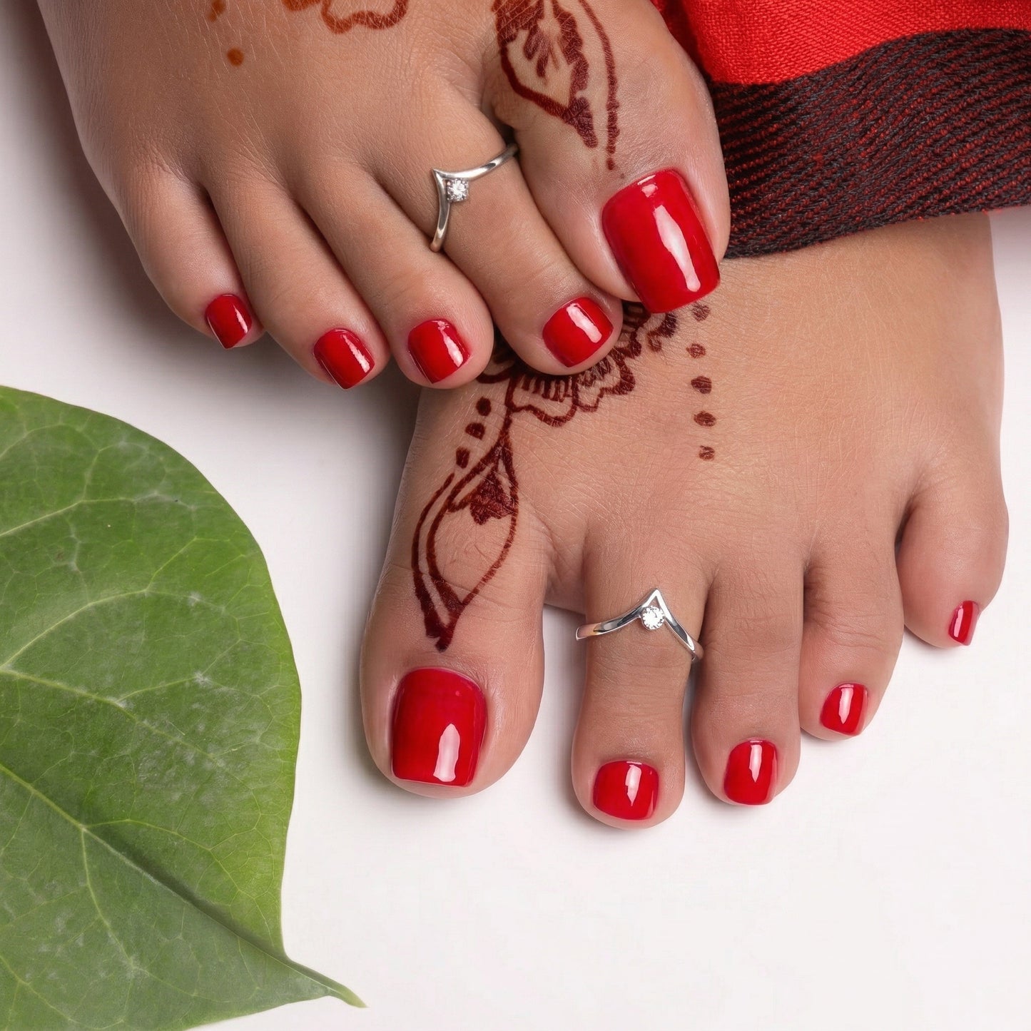 Silver Toe Ring Vanki Stone Diamond Design