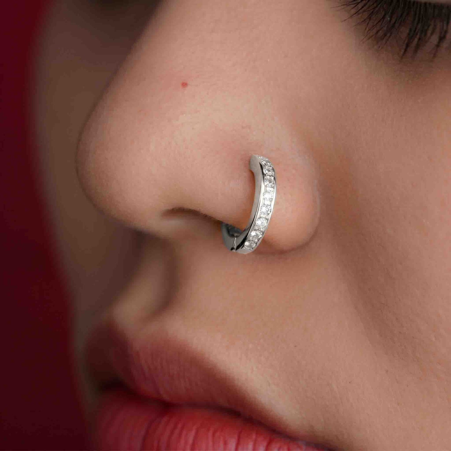 Silver Single Line Stone Set Nosering